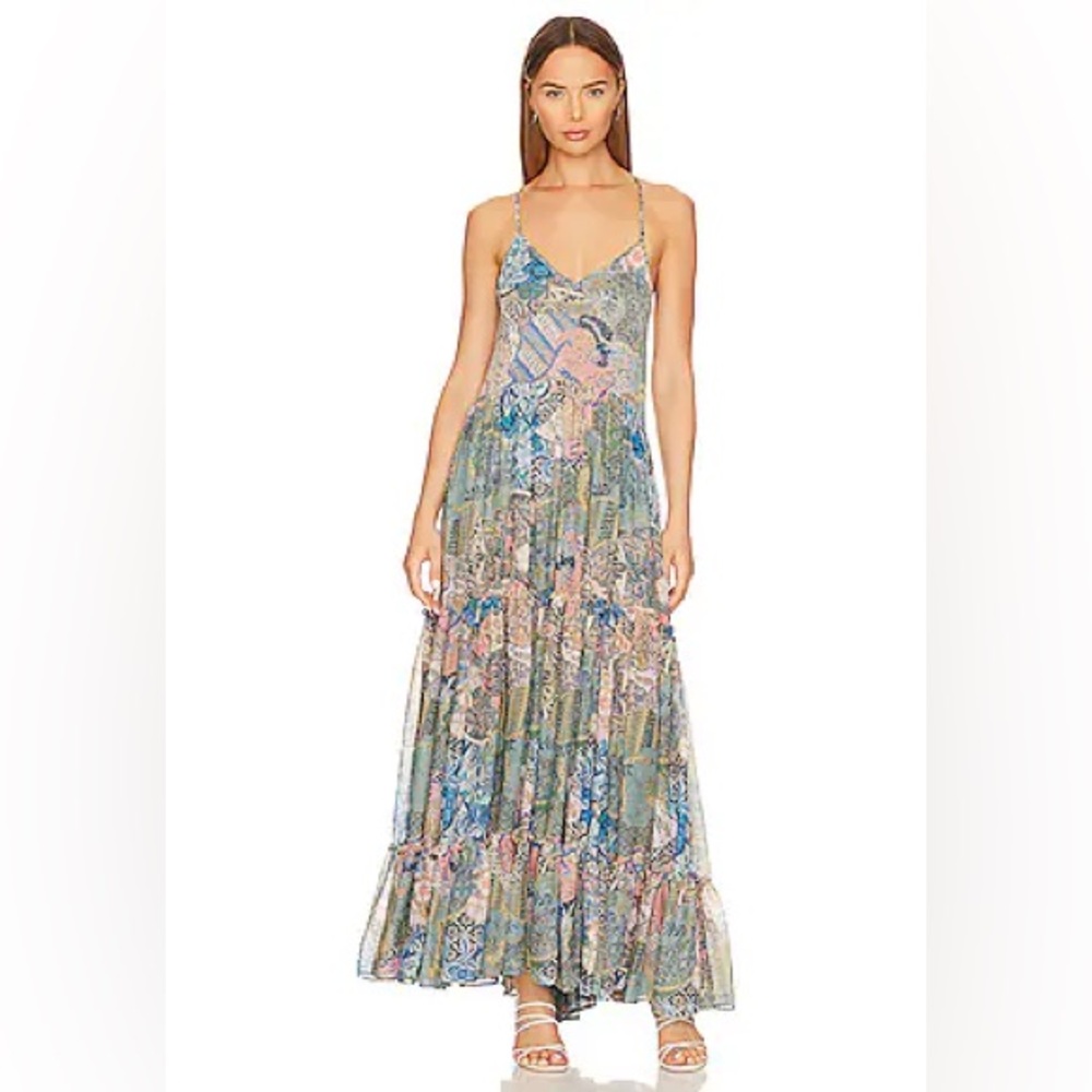KALI DRESS IN PATCHWORK BATIK
MISA Los Angeles